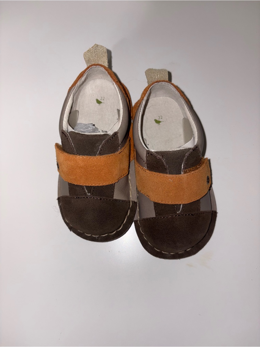 Pipit shoes size 22